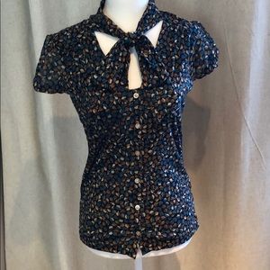 New York & Company short sleeve light blouse